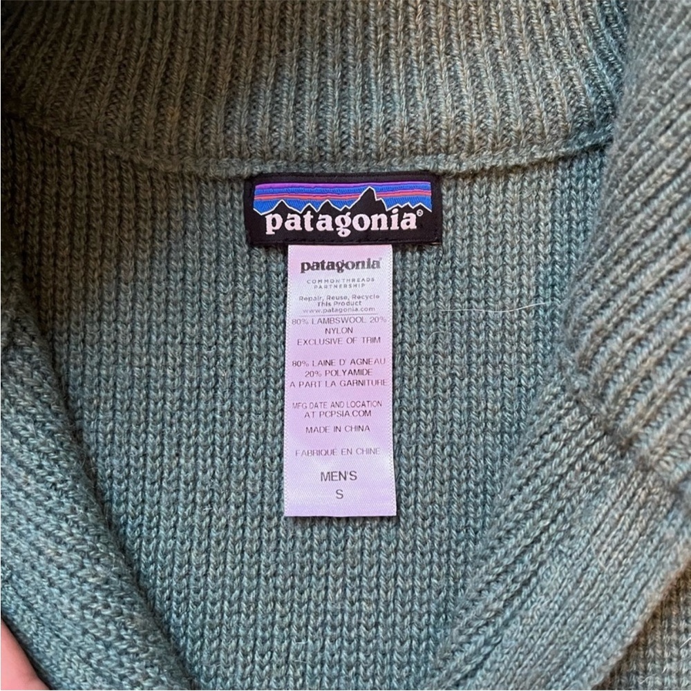 Patagonia Lambswool Alpiniste Sweater
Green - Picture 4 of 4